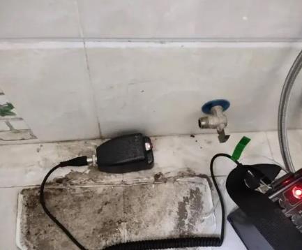 乐亭屋顶漏水维修公司分享下卫生间漏水的危害及解决方法